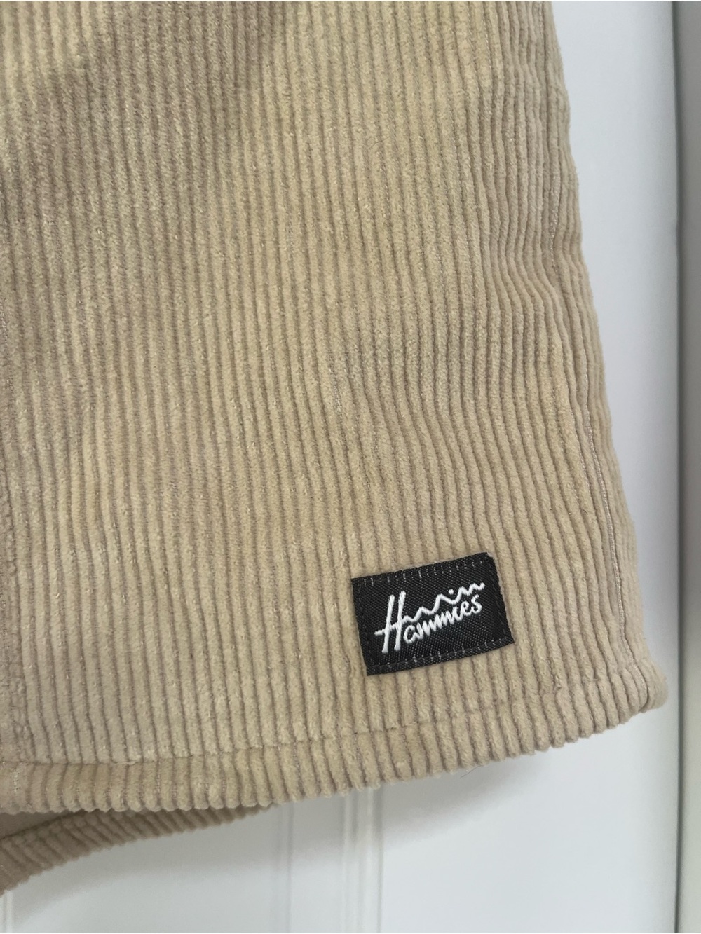 Hammies sand-colored corduroy shorts featuring a distinct retro 1970s.  Size 30” - Picture 4 of 6